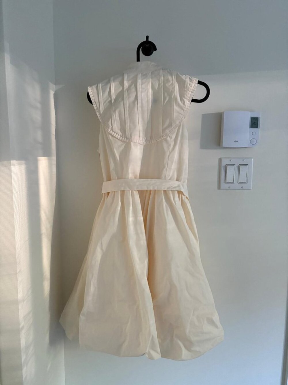 Off-white evening dress - Picture 2 of 5